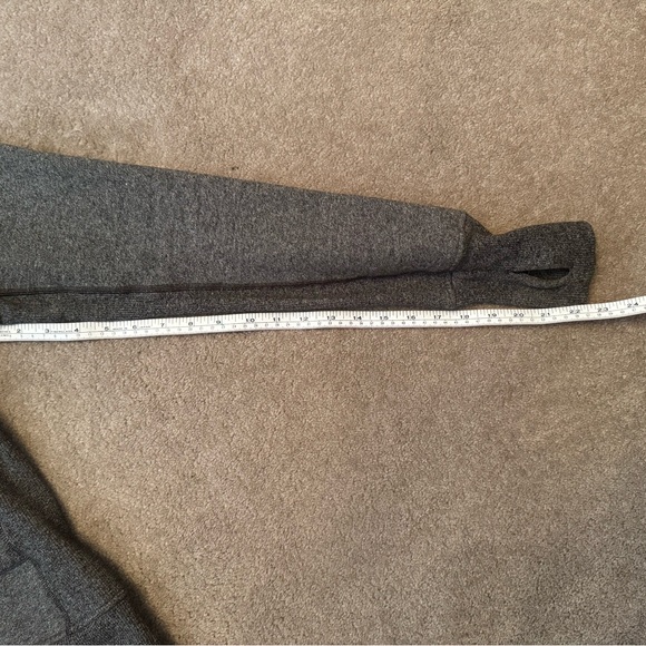 Lululemon Scuba Hoodie - Picture 5 of 6